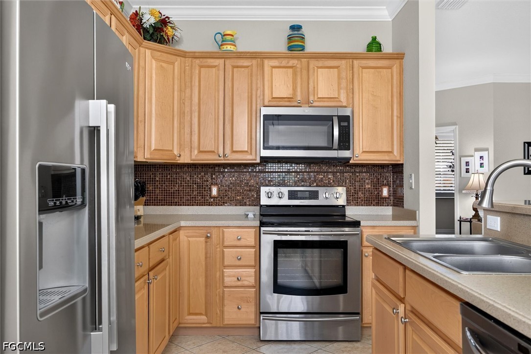 3 Bed Condominium for Sale in Reflection Lakes, photo 6