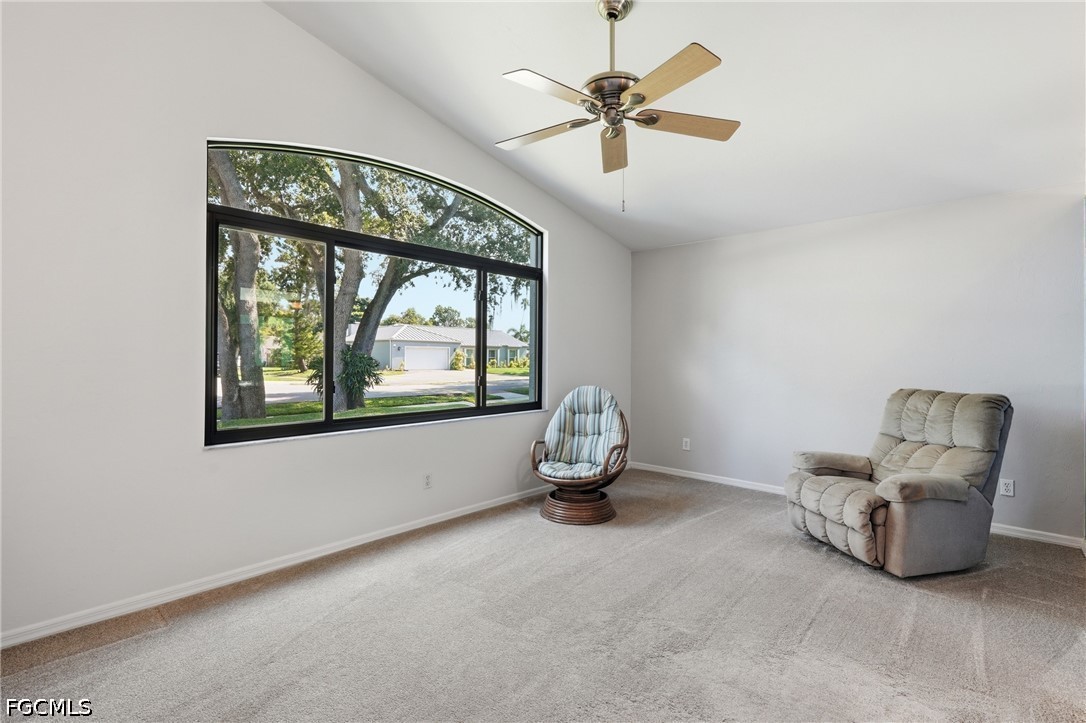 3 Bed Pool Home for Sale in Palmlee Park, photo 6