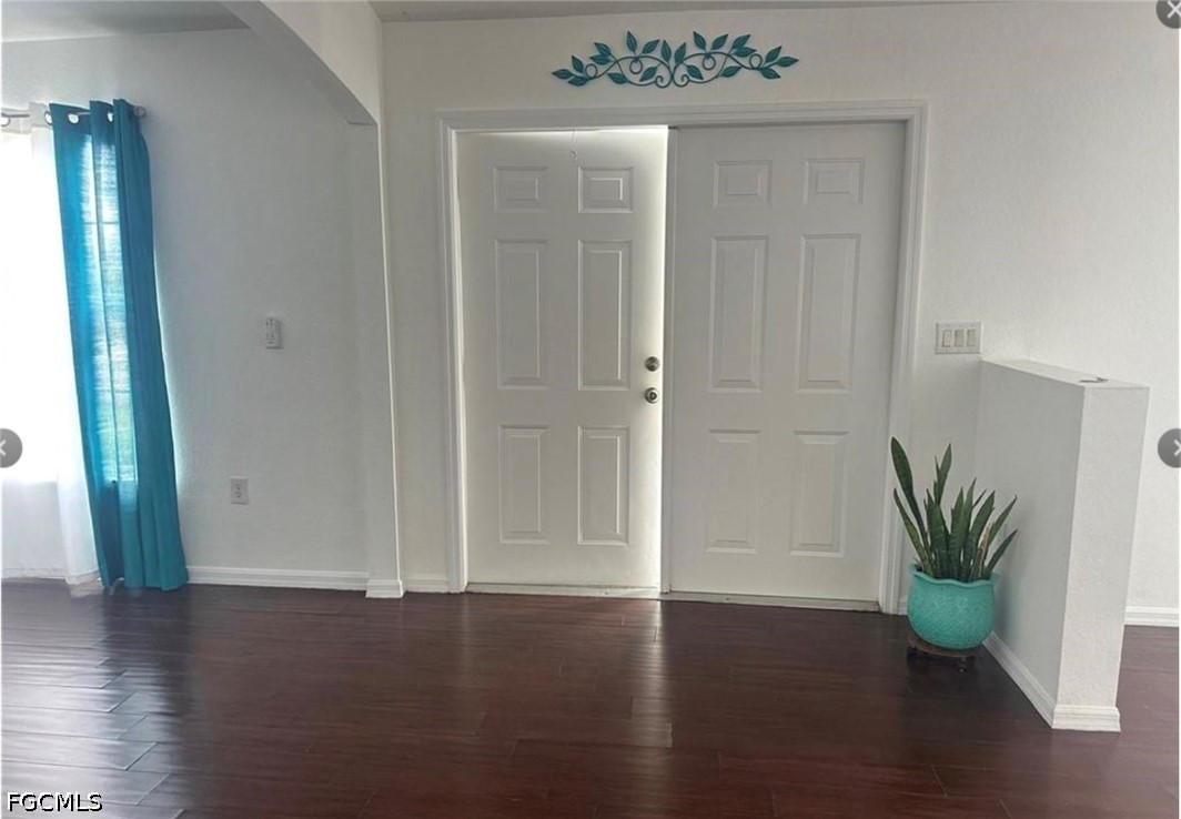 3 Bed SingleFamilyResidence for Sale in Cape Coral, photo 6