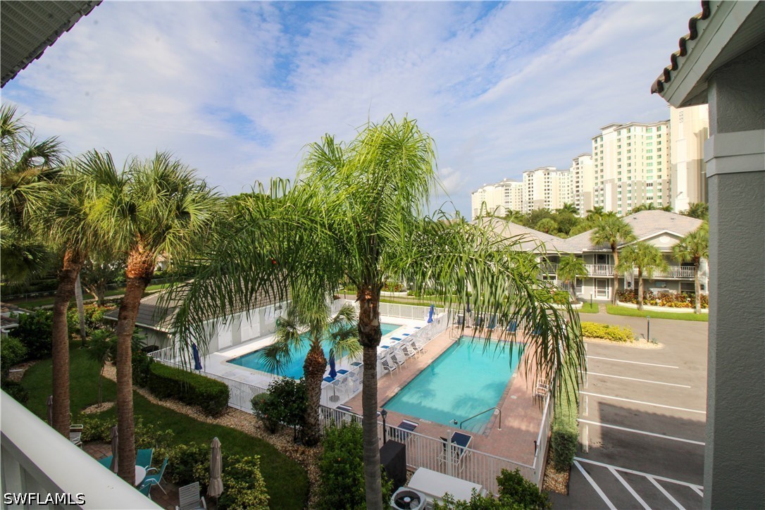 3 Bed Condominium for Sale in Vanderbilt Villas, photo 6