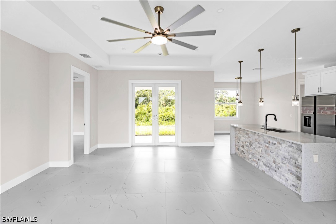 4 Bed SingleFamilyResidence for Sale in Lehigh Acres, photo 6