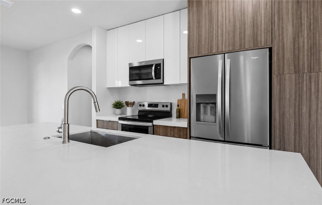 3 Bed SingleFamilyResidence for Sale in Lehigh Acres, photo 6