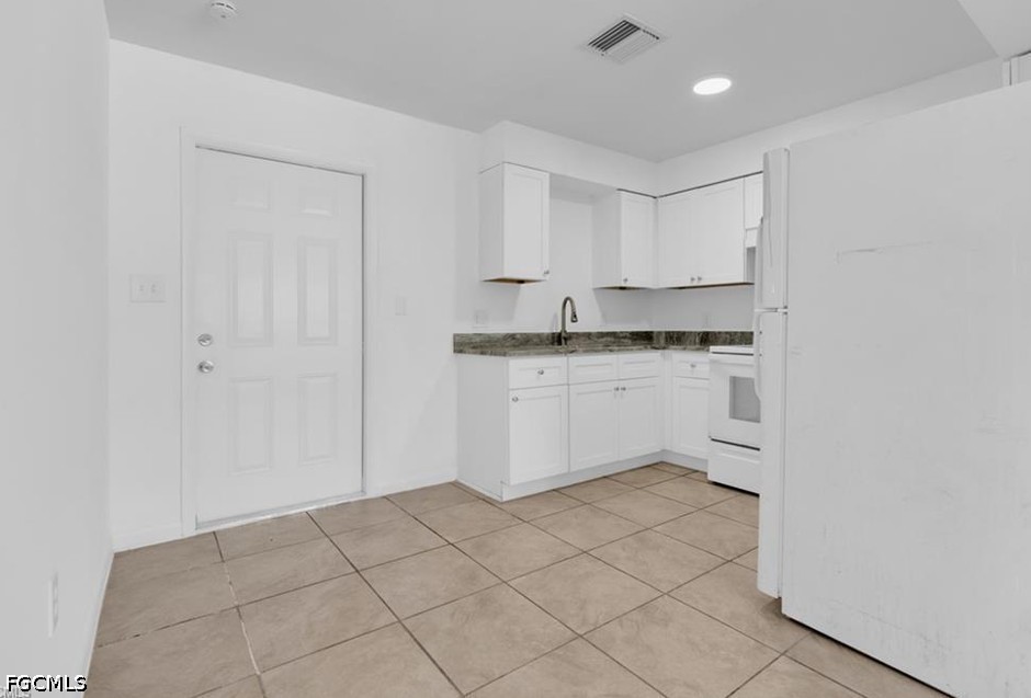 2 Bed Duplex for Sale in Fort Myers, photo 6