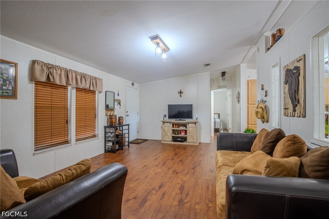 3 Bed ManufacturedHome for Sale in Clewiston, photo 6