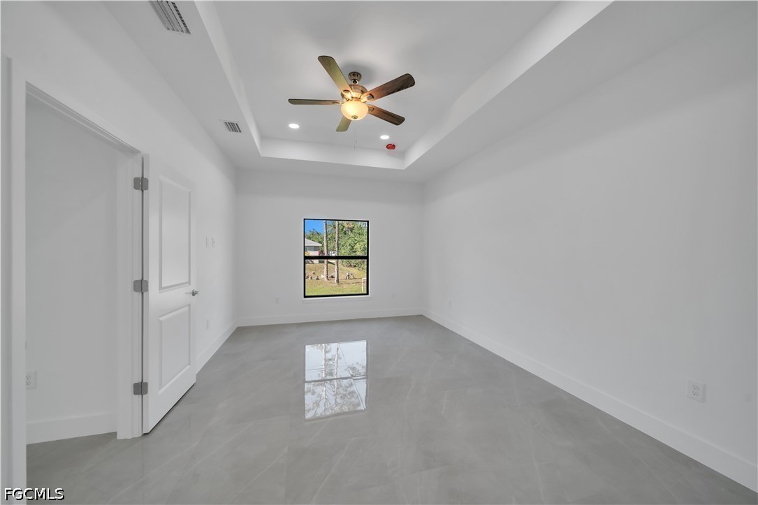 4 Bed SingleFamilyResidence for Sale in Lehigh Acres, photo 6