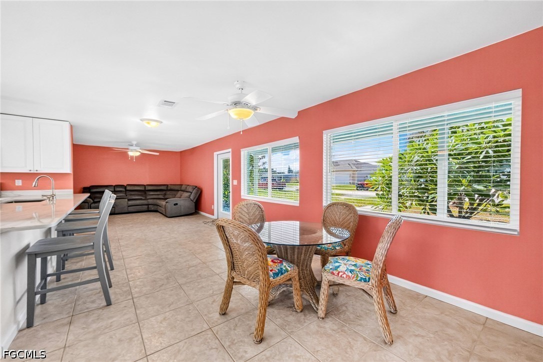 2 Bed Waterfront Home for Sale in Port Charlotte, photo 6