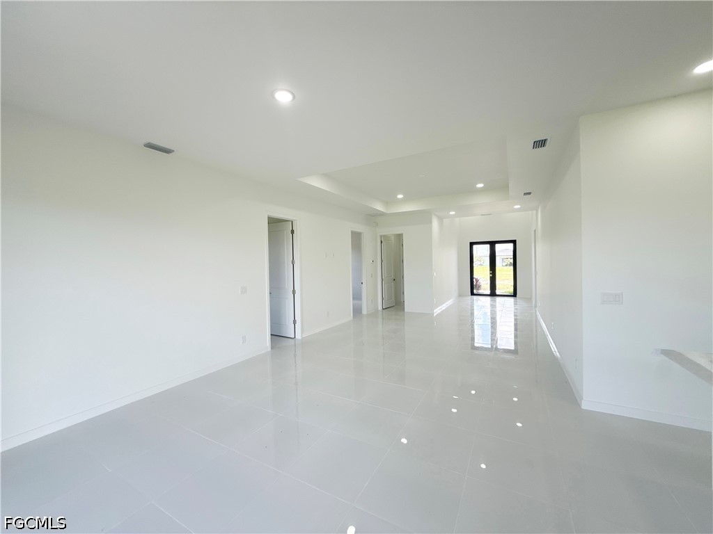 4 Bed SingleFamilyResidence for Sale in Cape Coral, photo 6