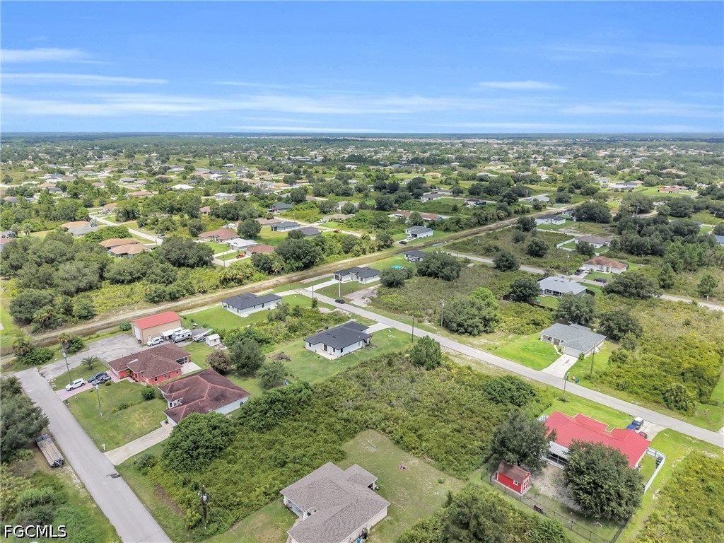 4 Bed SingleFamilyResidence for Sale in Lehigh Acres, photo 6