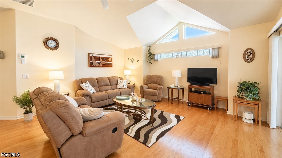 3 Bed SingleFamilyResidence for Sale in Palm Island, photo 6