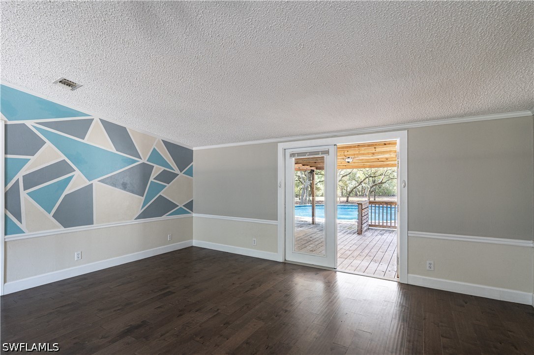 3 Bed Pool Home for Sale in Not Applicable, photo 6