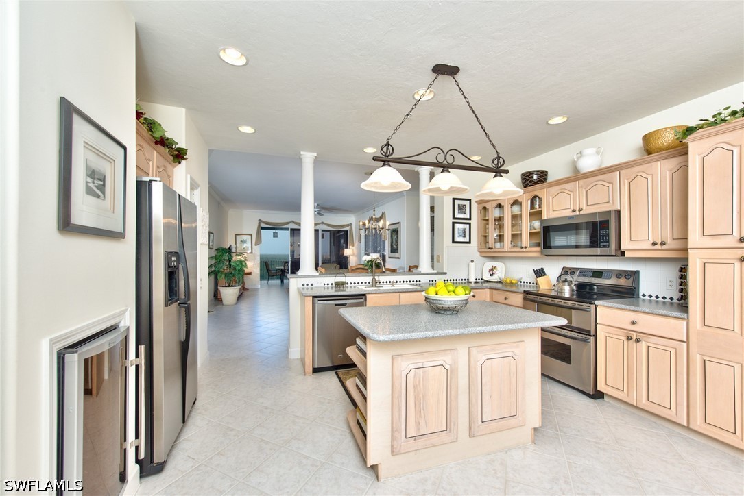 2 Bed Waterfront Home for Sale in Sutton Walk, photo 6