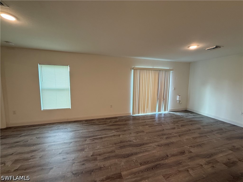 3 Bed SingleFamilyResidence for Sale in North Port, photo 6