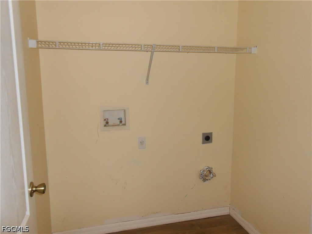 3 Bed SingleFamilyResidence for Sale in Lehigh Acres, photo 6