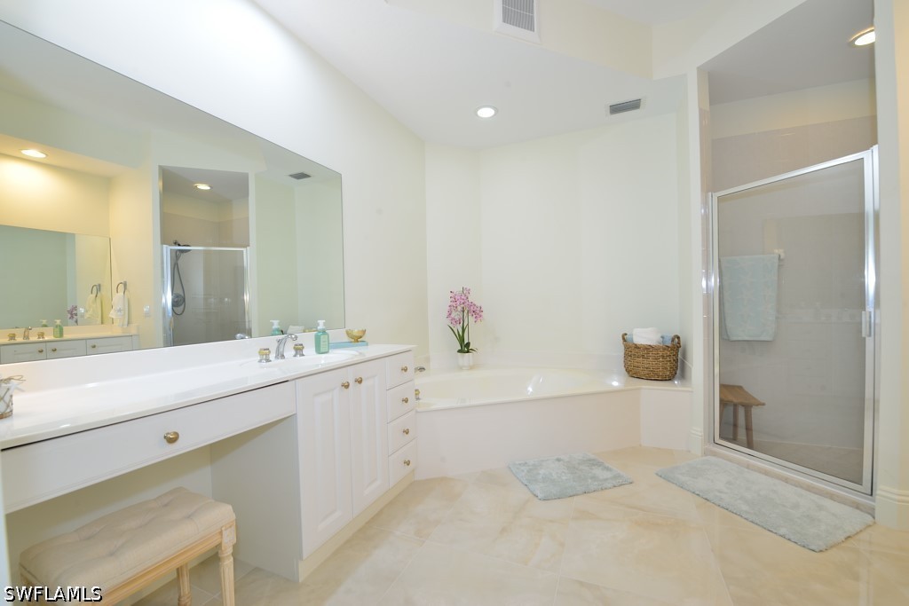 3 Bed Condominium for Sale in Cherry Oaks, photo 6