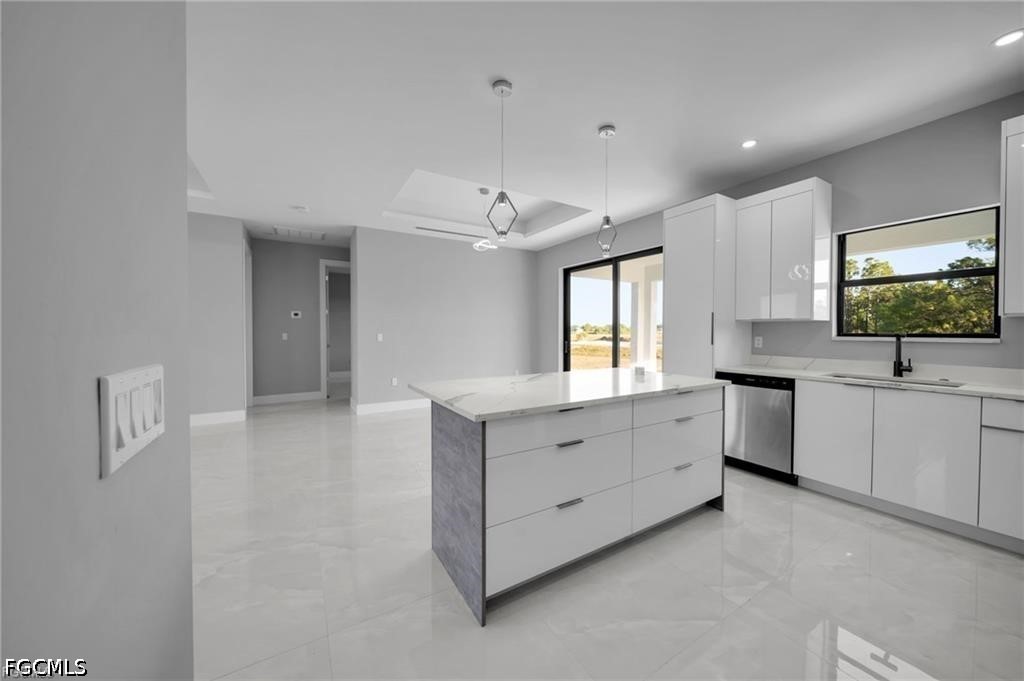 3 Bed SingleFamilyResidence for Sale in Lehigh Acres, photo 6