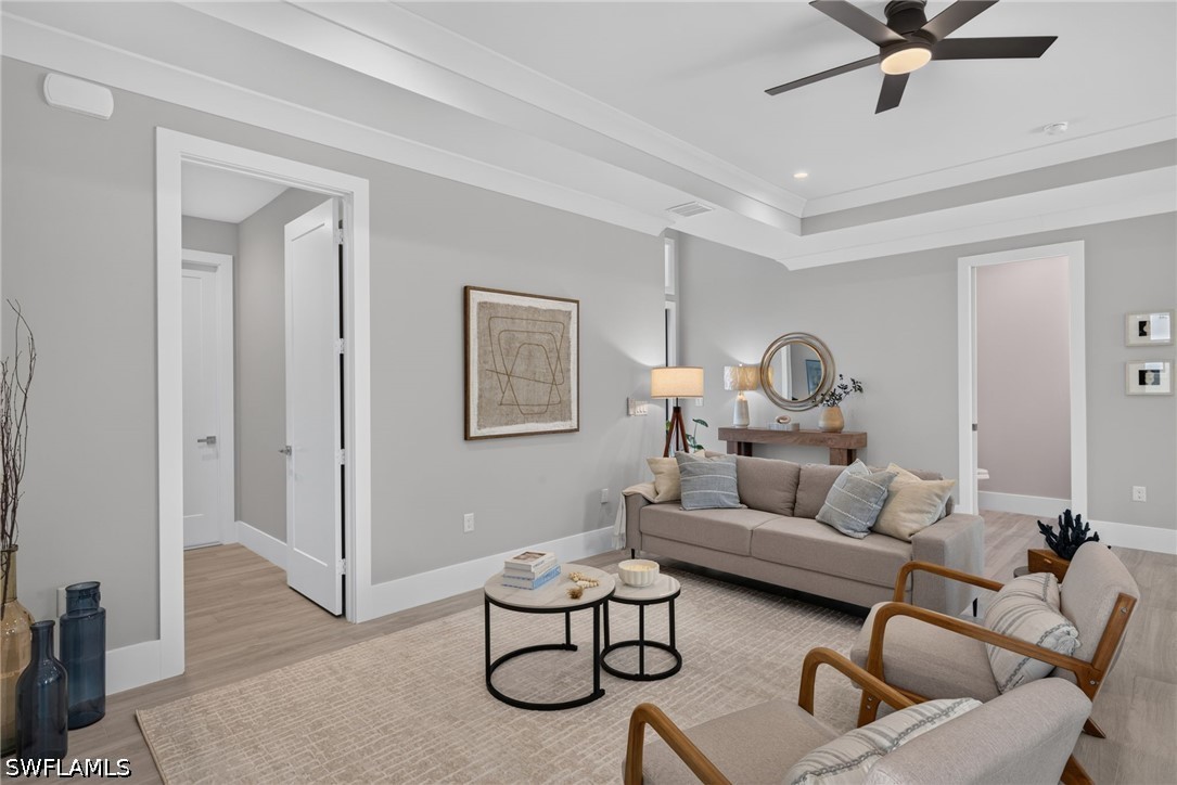 3 Bed SingleFamilyResidence for Sale in Naples, photo 6