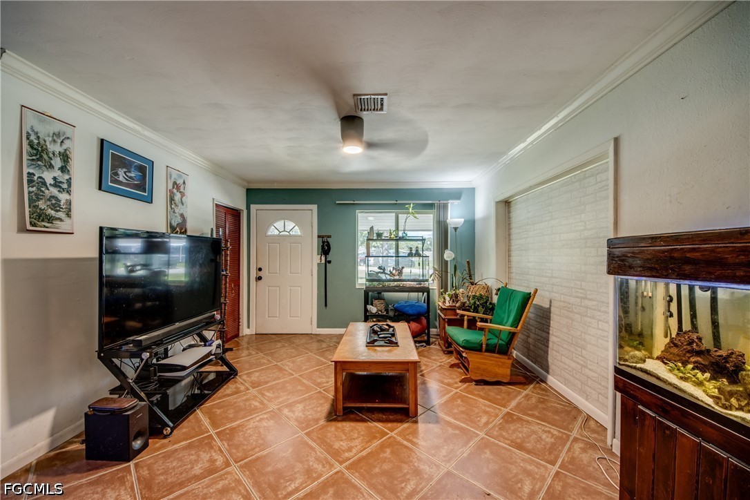 4 Bed SingleFamilyResidence for Sale in North Fort Myers, photo 6