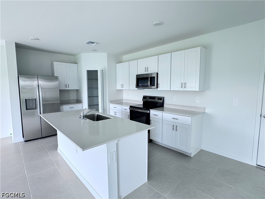 4 Bed SingleFamilyResidence for Sale in Crane Landing, photo 6