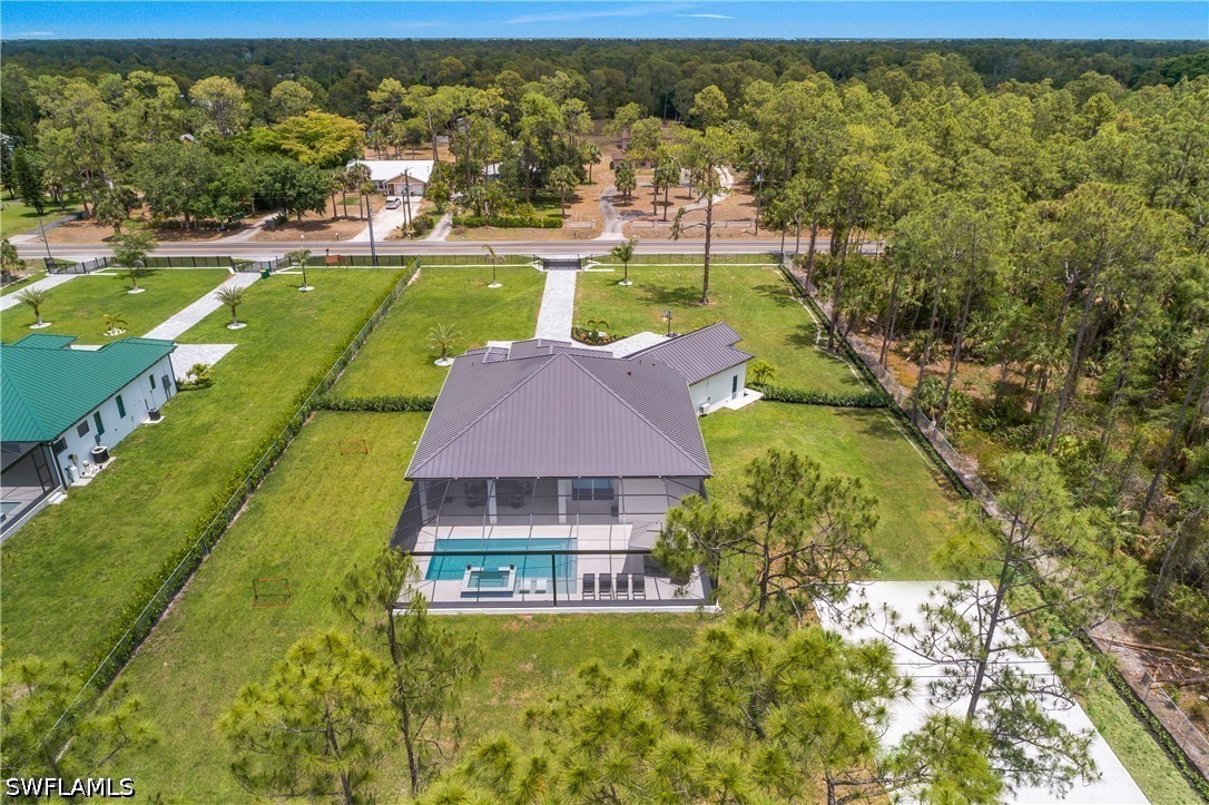 3 Bed Pool Home for Sale in Naples, photo 6