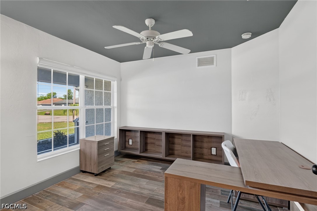3 Bed SingleFamilyResidence for Sale in Cape Coral, photo 6