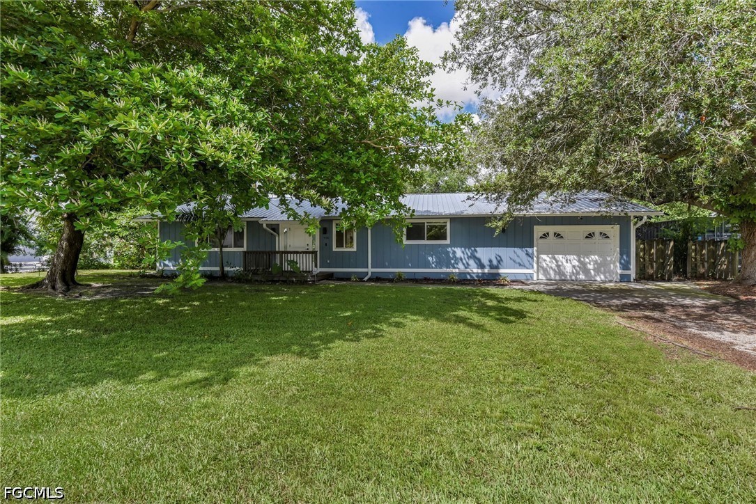 2 Bed Pool Home for Sale in Whiskey Creek, photo 6