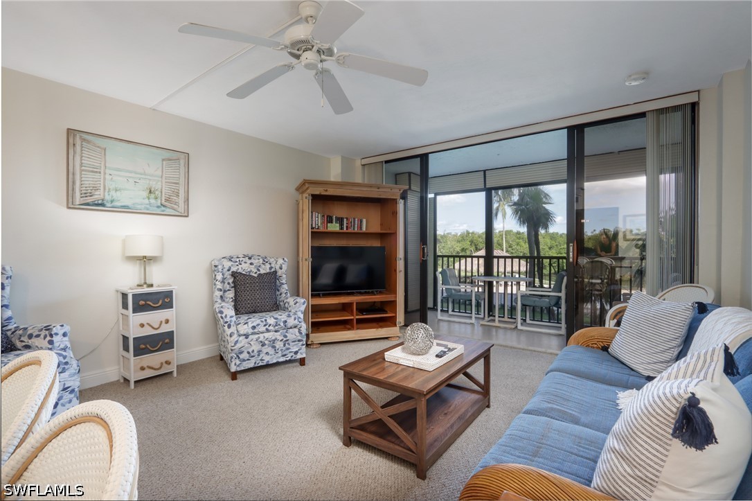 1 Bed Waterfront Home for Sale in Naples, photo 6