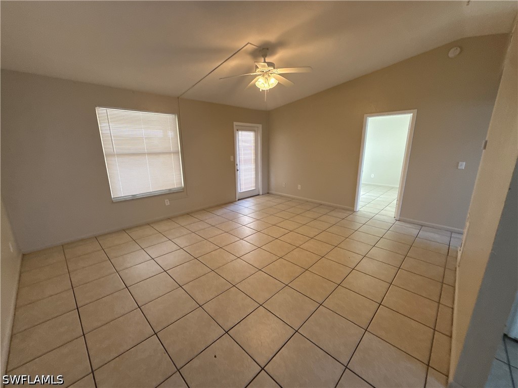 2 Bed Condominium for Sale in Lora Lane I Condo, photo 6