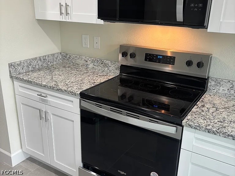 3 Bed SingleFamilyResidence for Sale in Lehigh Acres, photo 6