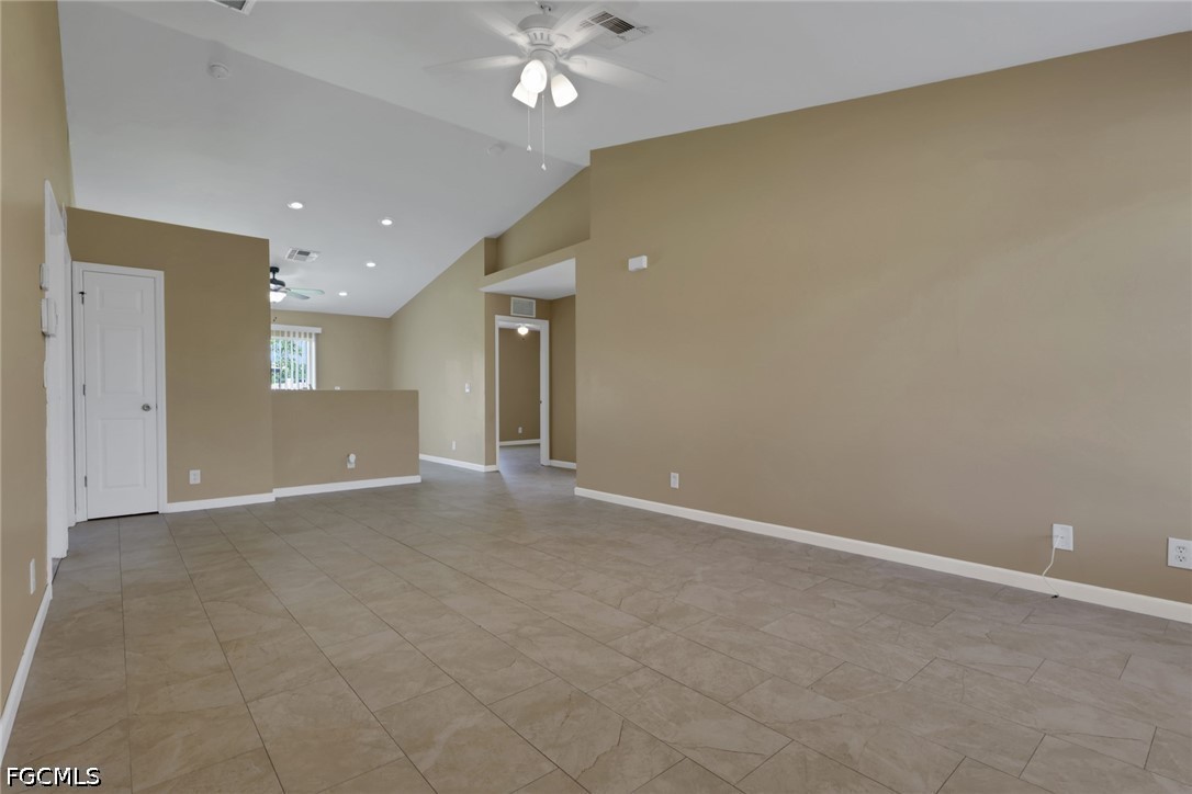 3 Bed SingleFamilyResidence for Sale in Cape Coral, photo 6