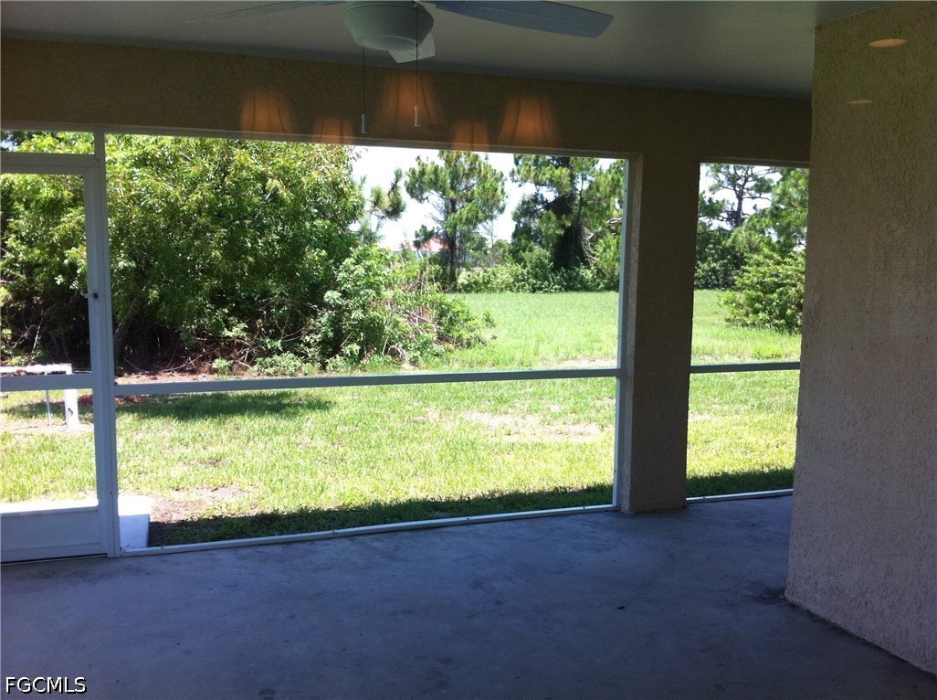 3 Bed SingleFamilyResidence for Sale in Cape Coral, photo 6