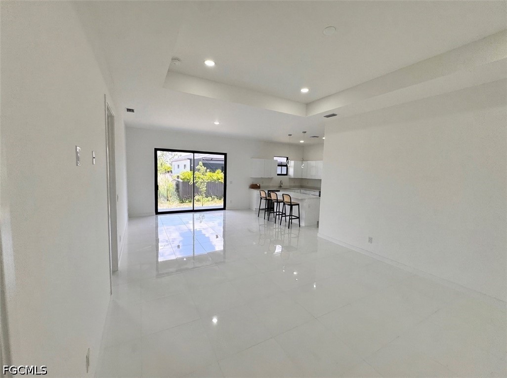 4 Bed SingleFamilyResidence for Sale in Cape Coral, photo 6