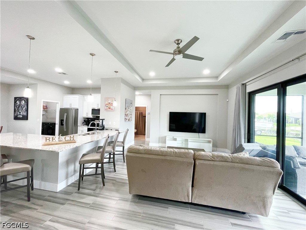 4 Bed Waterfront Home for Sale in Cape Coral, photo 6