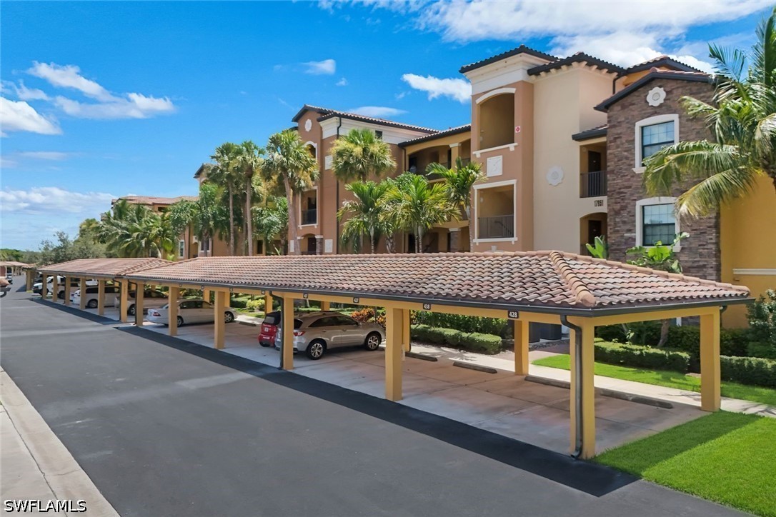 2 Bed Condominium for Sale in Bonita Springs, photo 6