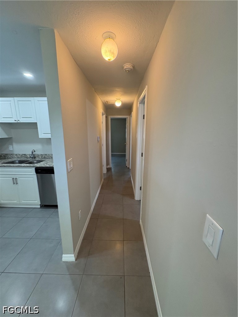 3 Bed Triplex for Sale in Fort Myers, photo 6