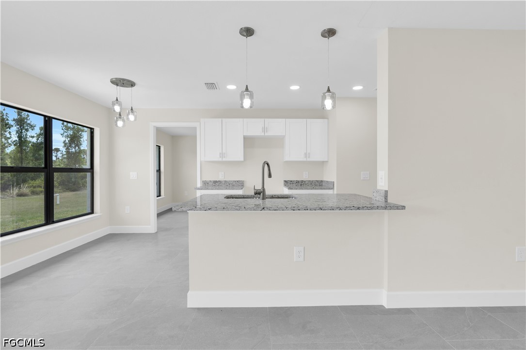 3 Bed SingleFamilyResidence for Sale in Lehigh Estates, photo 6