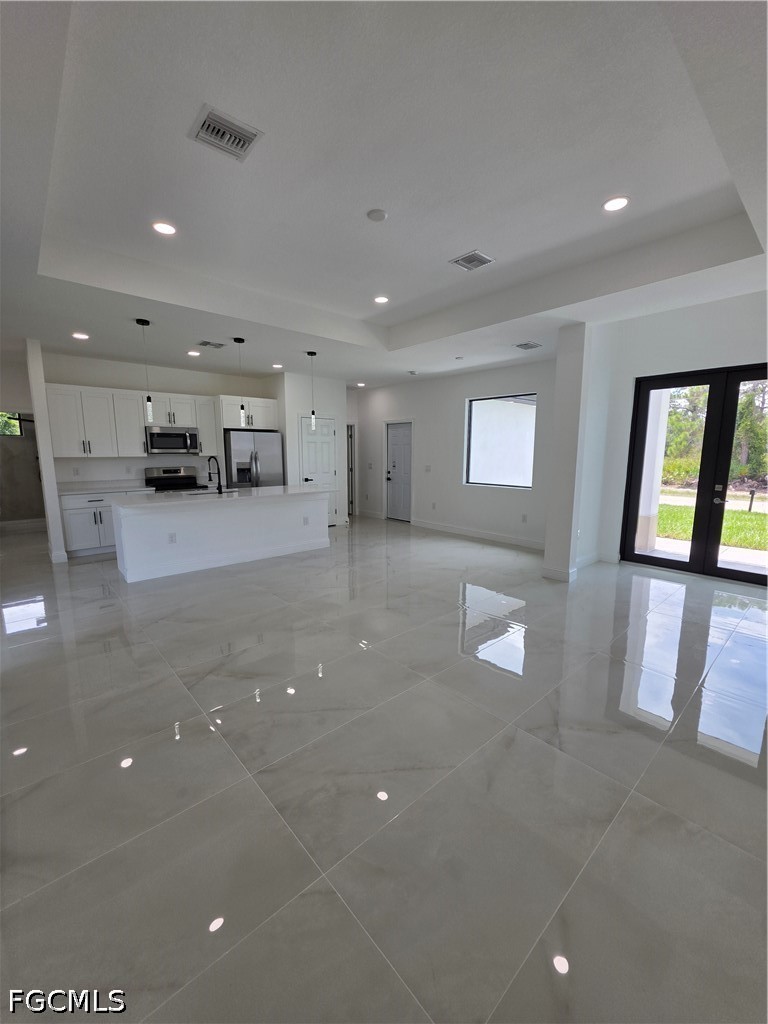 3 Bed SingleFamilyResidence for Sale in Lehigh Acres, photo 6
