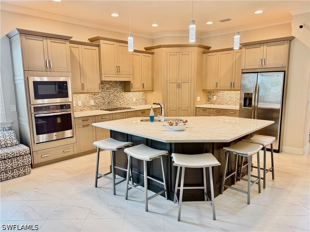 3 Bed Pool Home for Sale in Naples, photo 6