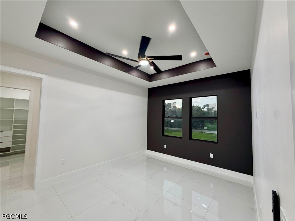 3 Bed SingleFamilyResidence for Sale in Lehigh Estates, photo 6