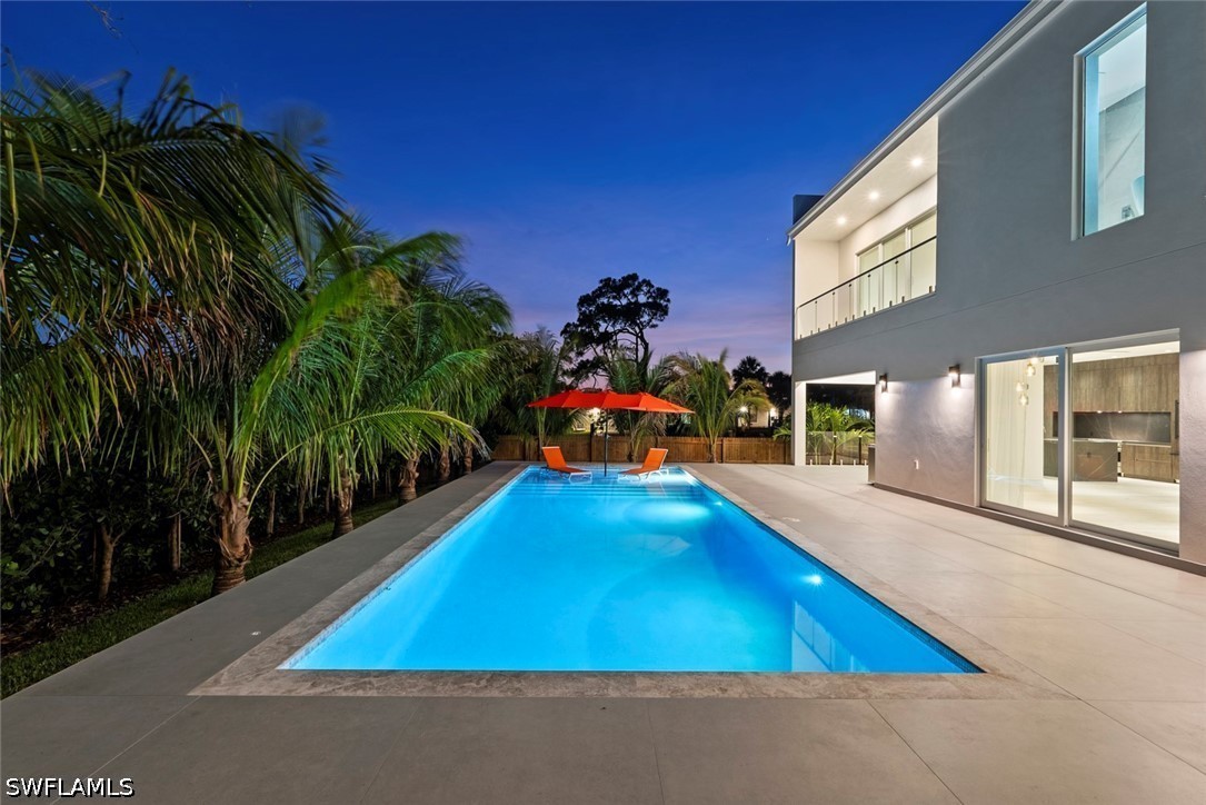 5 Bed Pool Home for Sale in Marco Beach, photo 6