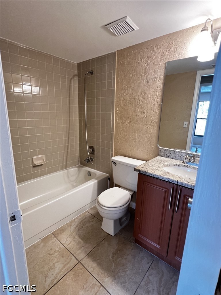 2 Bed Duplex for Sale in Cape Coral, photo 6