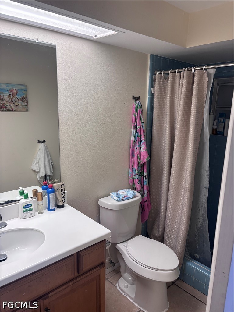 3 Bed SingleFamilyResidence for Sale in Fort Myers, photo 6