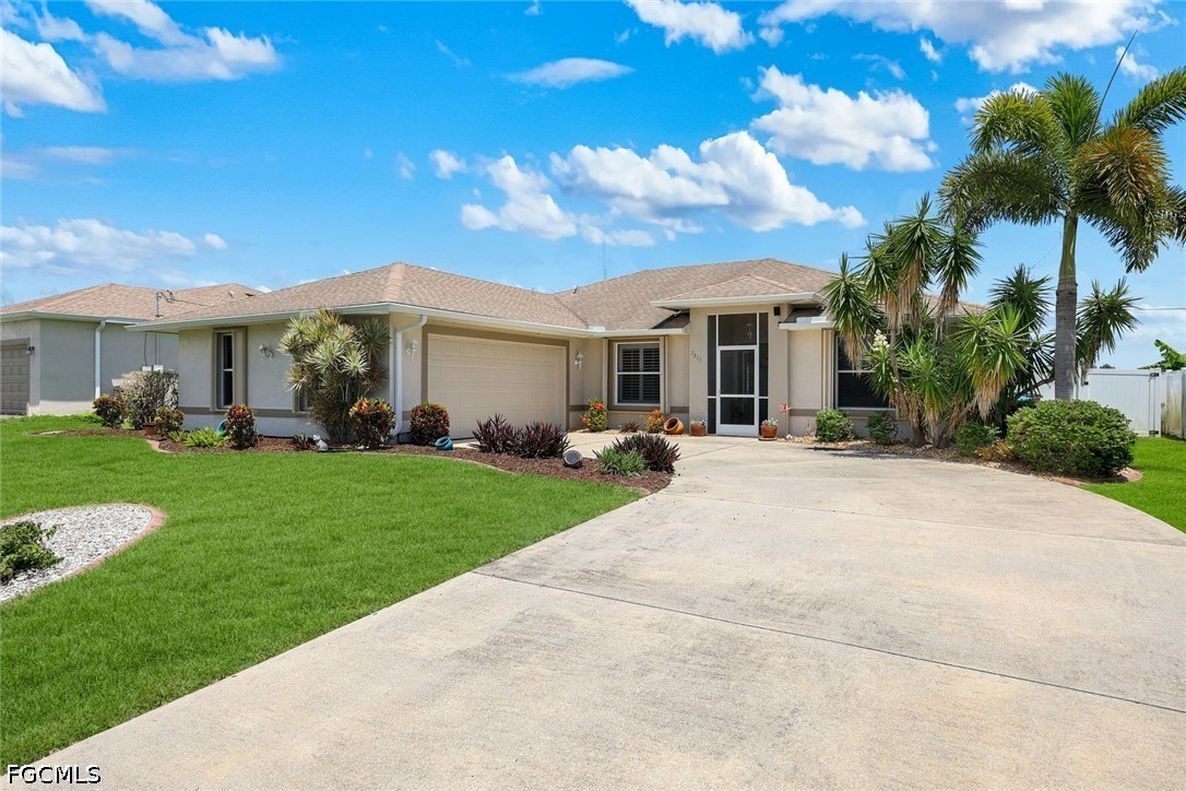 3 Bed Pool Home for Sale in Cape Coral, photo 6