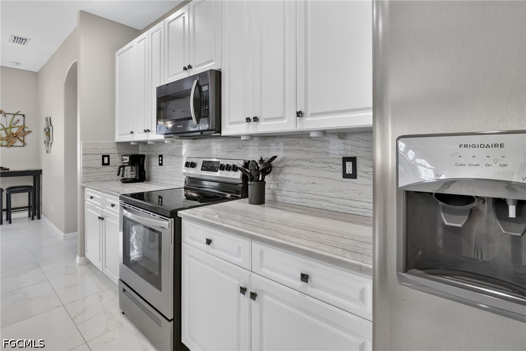 3 Bed Pool Home for Sale in North Fort Myers, photo 6