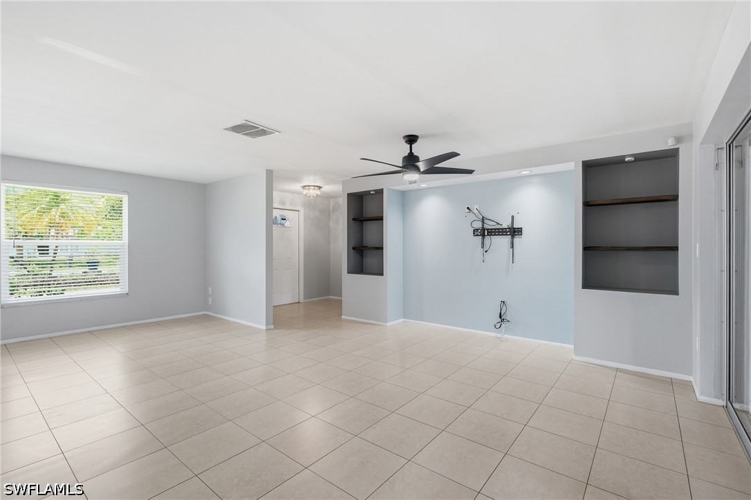 3 Bed SingleFamilyResidence for Sale in Naples, photo 6