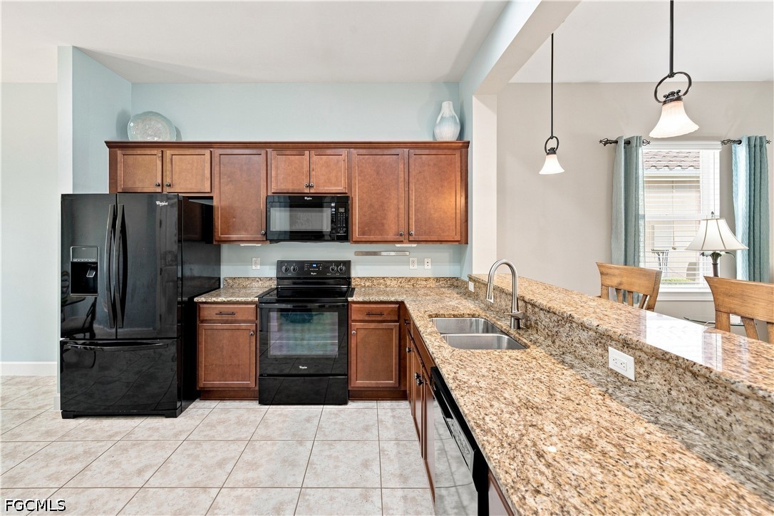 3 Bed Pool Home for Sale in Somerset, photo 6
