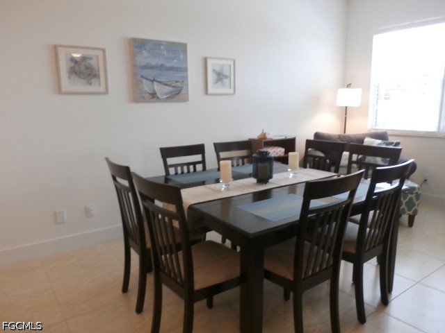 3 Bed Condominium for Sale in Royal Pointe, photo 6