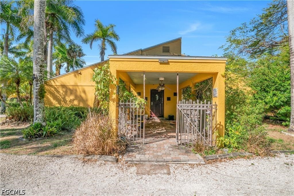 5 Bed SingleFamilyResidence for Sale in North Fort Myers, photo 6