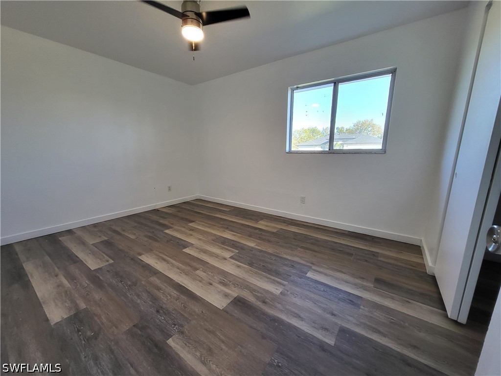2 Bed SingleFamilyResidence for Sale in Fort Myers, photo 6