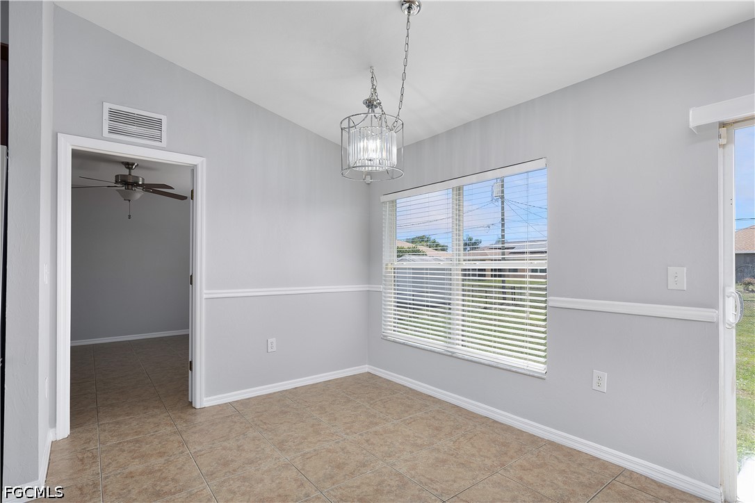 3 Bed SingleFamilyResidence for Sale in Lehigh Acres, photo 6