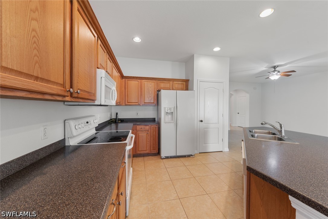 3 Bed Waterfront Home for Sale in Sandoval, photo 6